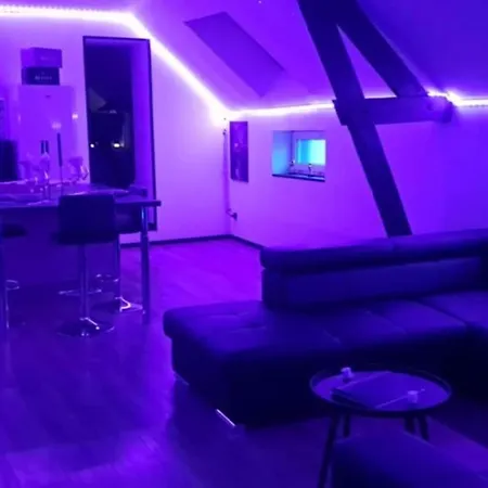 Guest house O13 Loft Privatif Sauna Balneotherapie A 30min De Pairi Daiza *