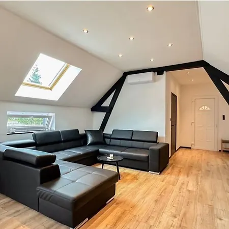 O13 Loft Privatif Sauna Balneotherapie A 30min De Pairi Daiza Penzion