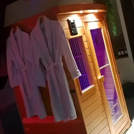 Penzion O13 Loft Privatif Sauna Balneotherapie A 30min De Pairi Daiza